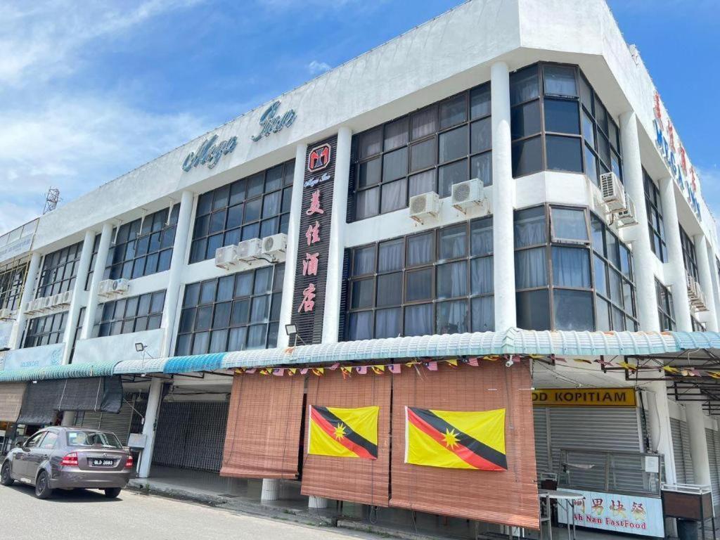 Mega Inn Sri Aman Simanggang エクステリア 写真