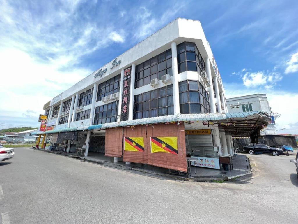 Mega Inn Sri Aman Simanggang エクステリア 写真